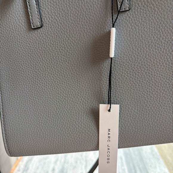 NWT Limited Edition Marc Jacobs purse - Picture 4 of 4